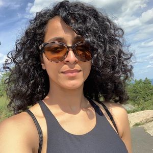 Meet your Posher, Fouzia